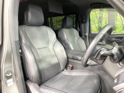 2025 Toyota VELLFIRE photo 8