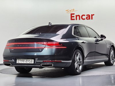 صورة 3 لـ 2022 Genesis G90 (RS4)