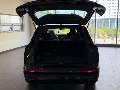 AUDI Q7 - 9