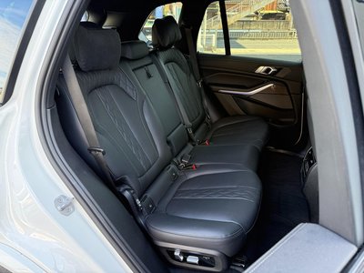 2023 BMW X5 — миниатюра 11