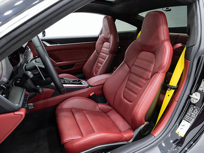 صورة 10 لـ 2023 Porsche 911