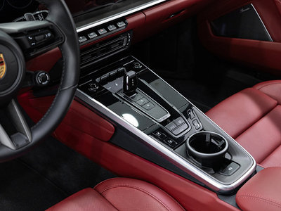 صورة 9 لـ 2023 Porsche 911