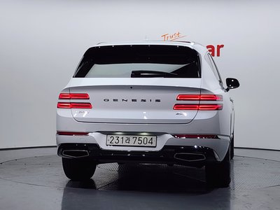 GENESIS GV80 - 3