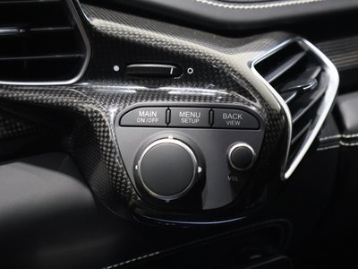 صورة مصغرة 31 لـ 2013 Ferrari 458 ITALIA
