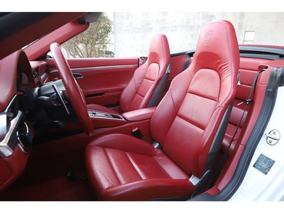 PORSCHE 911 CABRIOLET - 4