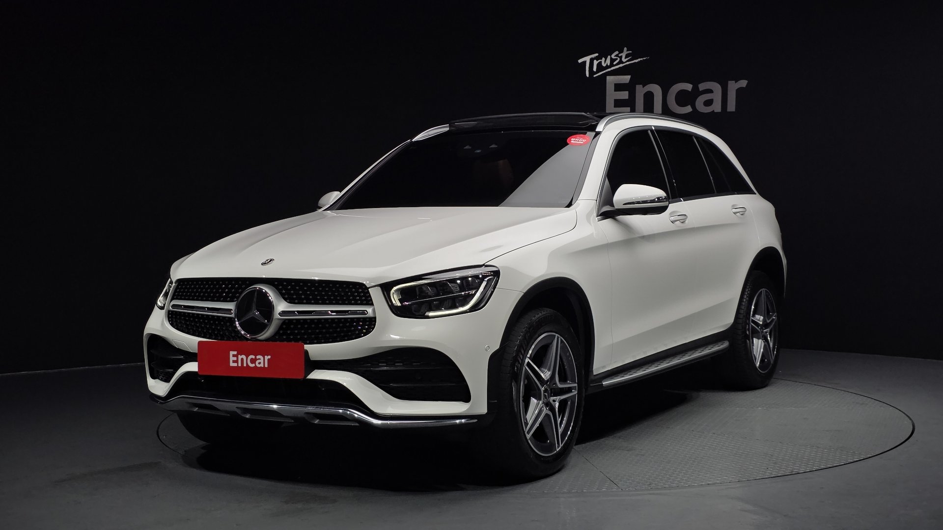 MERCEDES-BENZ GLC - View 1