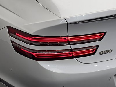 GENESIS G80 (RG3) - 10