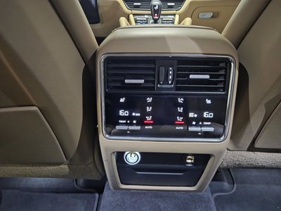 2019 Porsche CAYENNE 照片 7