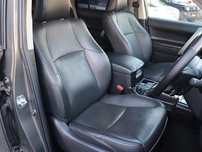 TOYOTA LAND CRUISER PRADO - 3
