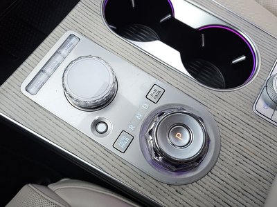 2024 Genesis GV80 — миниатюра 12