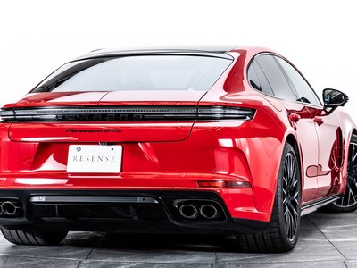 PORSCHE PANAMERA - 3