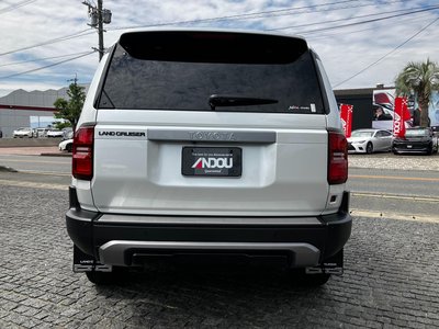 TOYOTA LAND CRUISER 250 - 7