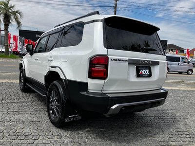 TOYOTA LAND CRUISER 250 - 3