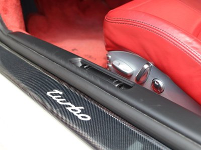 صورة مصغرة 33 لـ 2010 Porsche 911