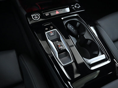 2025 AUDI A6 E-TRON — фото 9