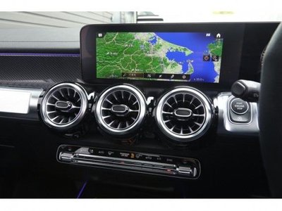 MERCEDES-BENZ GLB AMG - 9