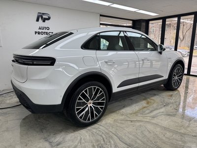 PORSCHE MACAN - 6