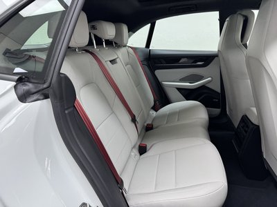 PORSCHE MACAN - 3