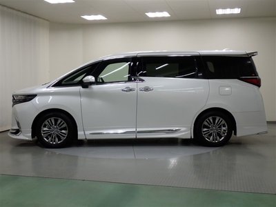 TOYOTA ALPHARD - 2