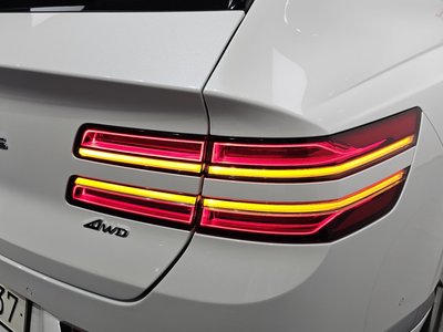 GENESIS GV80 - 10