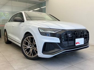 AUDI Q8 - 9