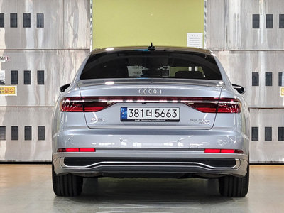 2023 AUDI A8 — фото 3