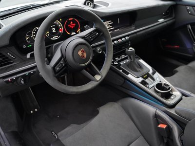 PORSCHE 911 - 9