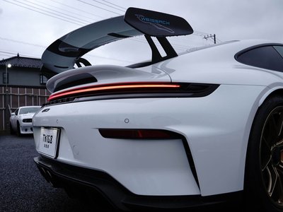 PORSCHE 911 - 8