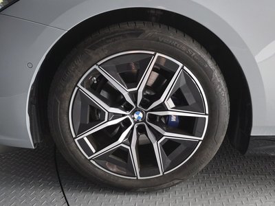 2025 BMW 5 SERIES 照片 6