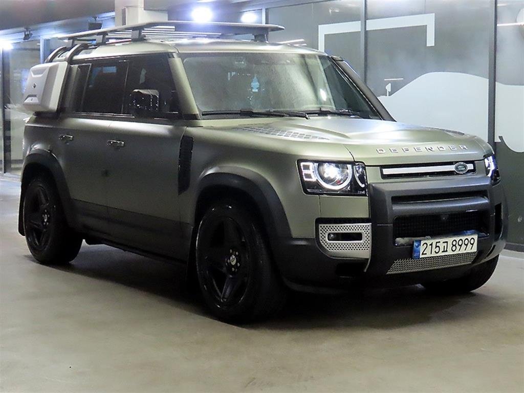 LAND ROVER DEFENDER - View 1