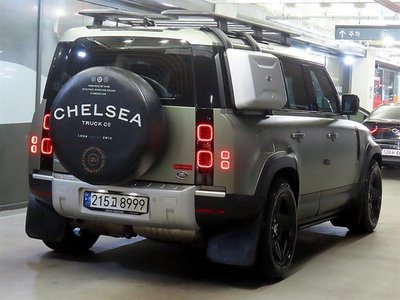 LAND ROVER DEFENDER - 3