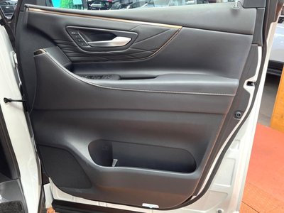 2024 Toyota ALPHARD 缩略图 33