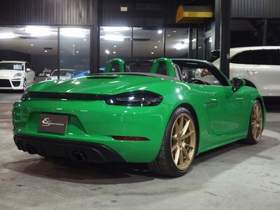 PORSCHE 718 BOXSTER - 9