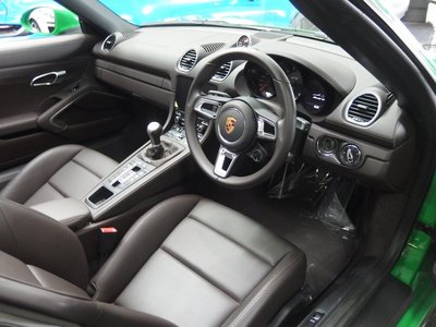 PORSCHE 718 BOXSTER - 2