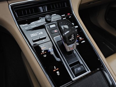 PORSCHE PANAMERA - 9