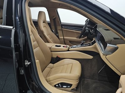 PORSCHE PANAMERA - 10