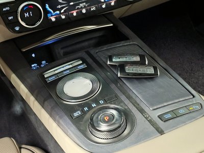 GENESIS G80 (RG3) - 9