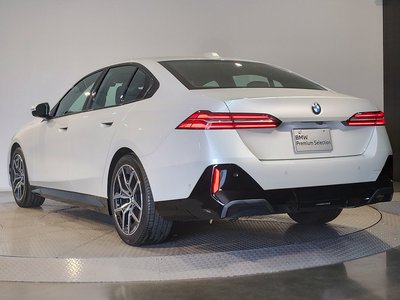 BMW 5 SERIES - 10