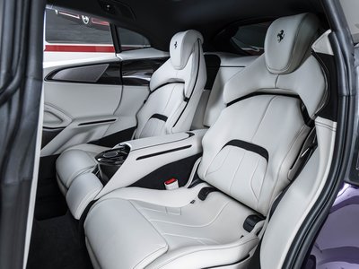 صورة 9 لـ 2024 Ferrari PUROSANGUE
