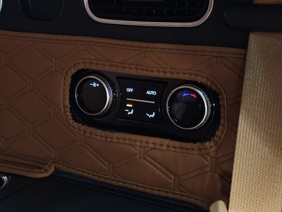 2025 Genesis GV80 thumbnail 30