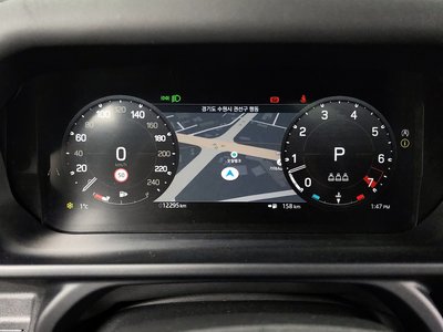 LAND ROVER DEFENDER - 8