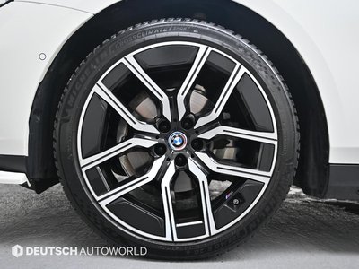 صورة 6 لـ 2025 BMW 5 SERIES
