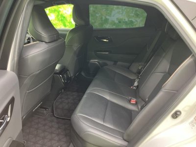 TOYOTA CROWN CROSSOVER - 7