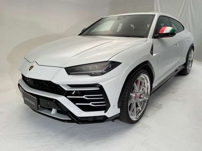 LAMBORGHINI URUS - 2