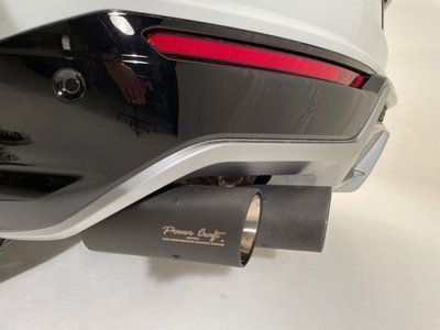 LAMBORGHINI URUS - 10