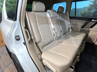 TOYOTA LAND CRUISER PRADO - 9