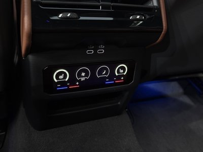 2025 BMW 5 SERIES 缩略图 30