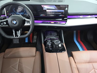 صورة 5 لـ 2025 BMW 5 SERIES