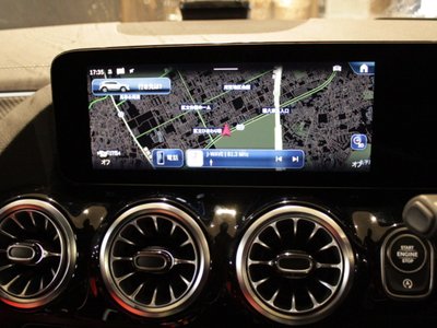 MERCEDES-BENZ GLA - 10