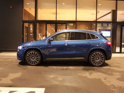 MERCEDES-BENZ GLA - 2